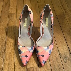 Louise et Cie Coral Floral Satin Hermosah Pump